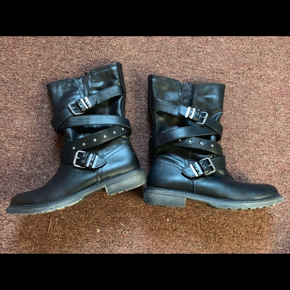 Brand new never worn riding style boots